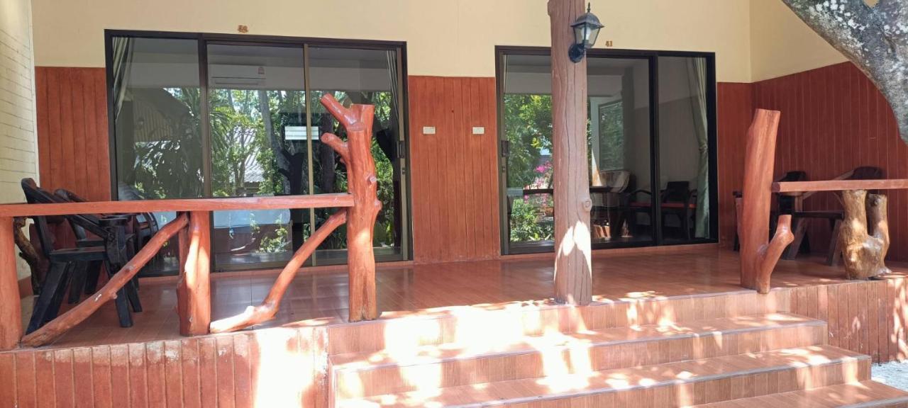 Baan Suan Villas Resort Ban Suan  Exterior photo